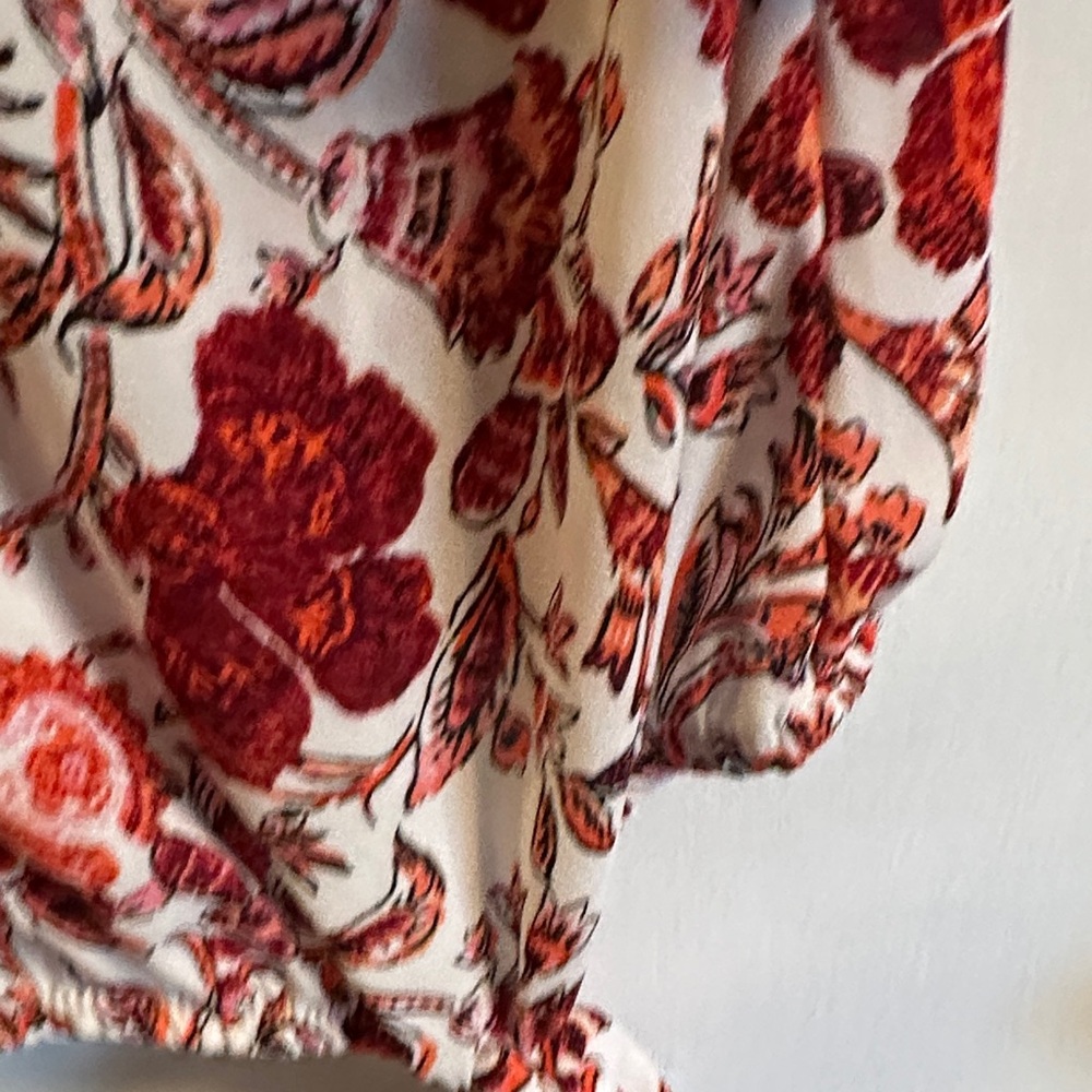 Ce ce Floral Ruffle Sleeve Top - Red and Orange - Picture 3 of 6